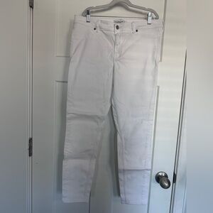 Abercrombie & Fitch white jeggings